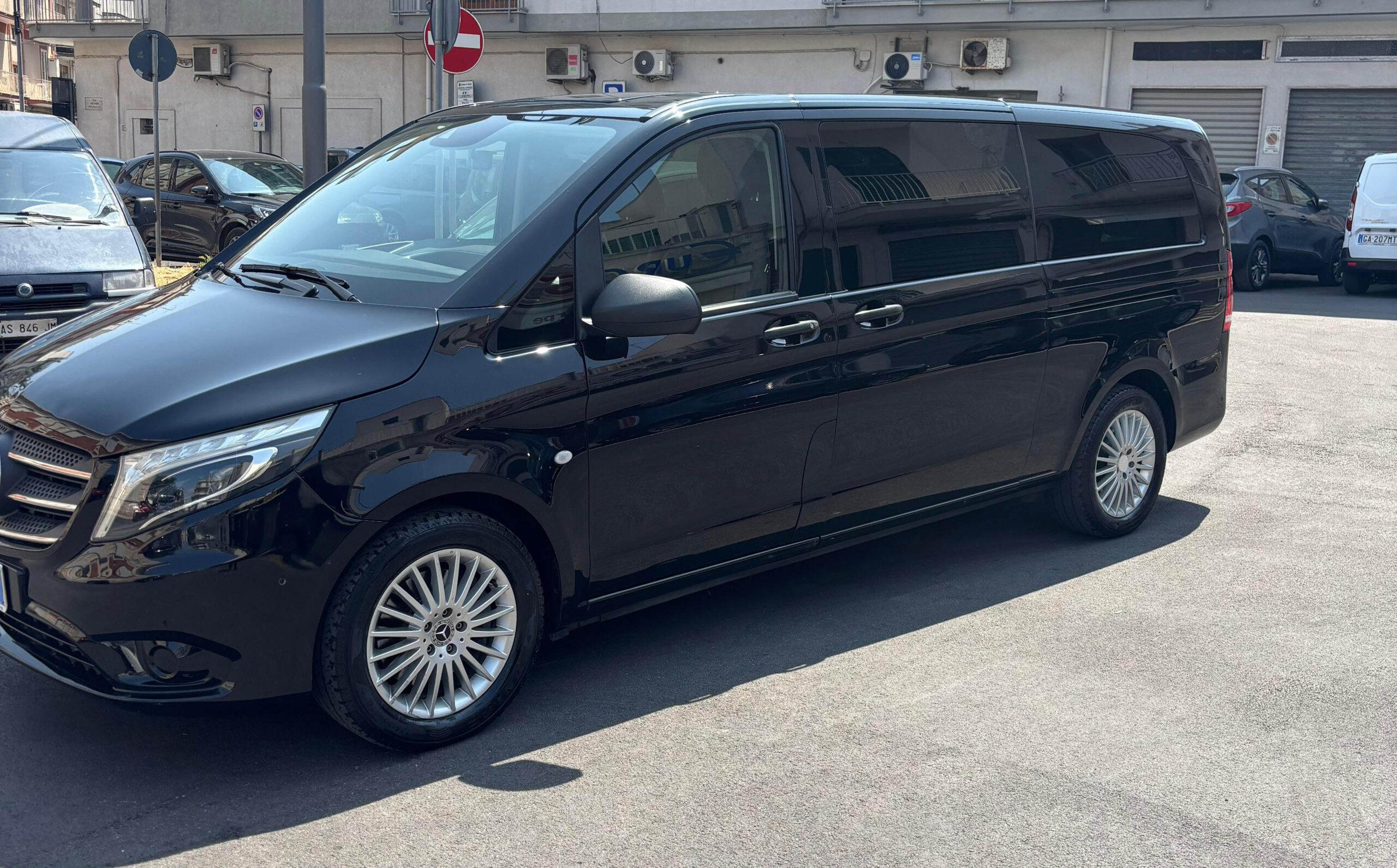 Mercedes Vito noleggio Ostuni
